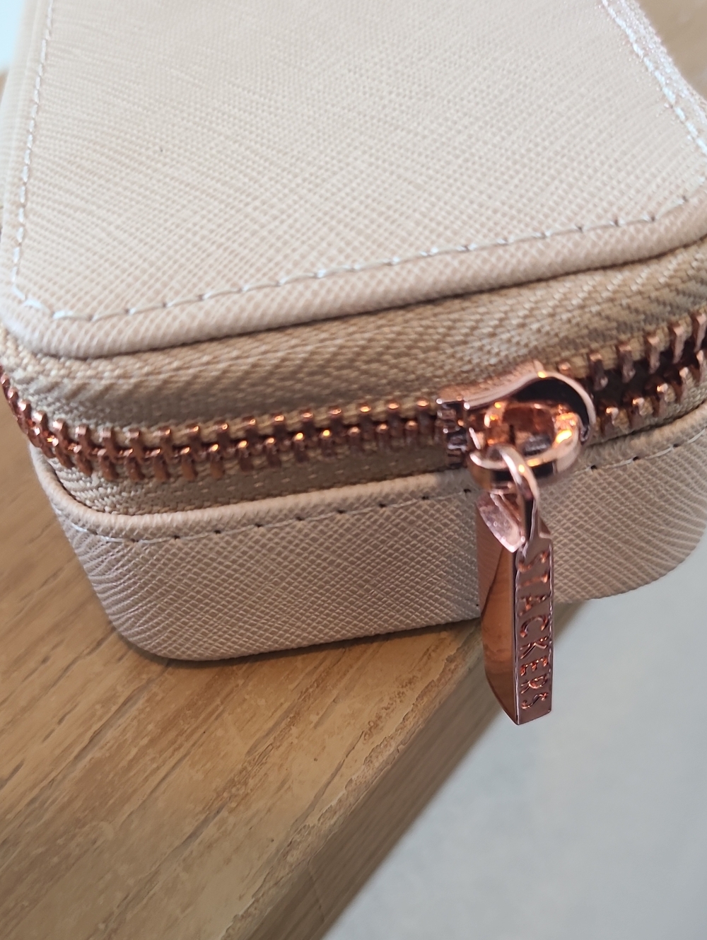 Stackers Jewelry Travel Case in Cream with Rose Gold Zipper - Picture 3 of 6